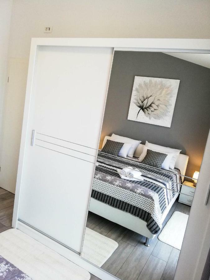 Apartment Sara Kaštela Eksteriør bilde